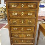 633 2046 CHEST OF DRAWERS